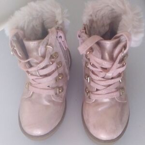 Girls Pink Fur-Lined Cozy Winter Boots 6M